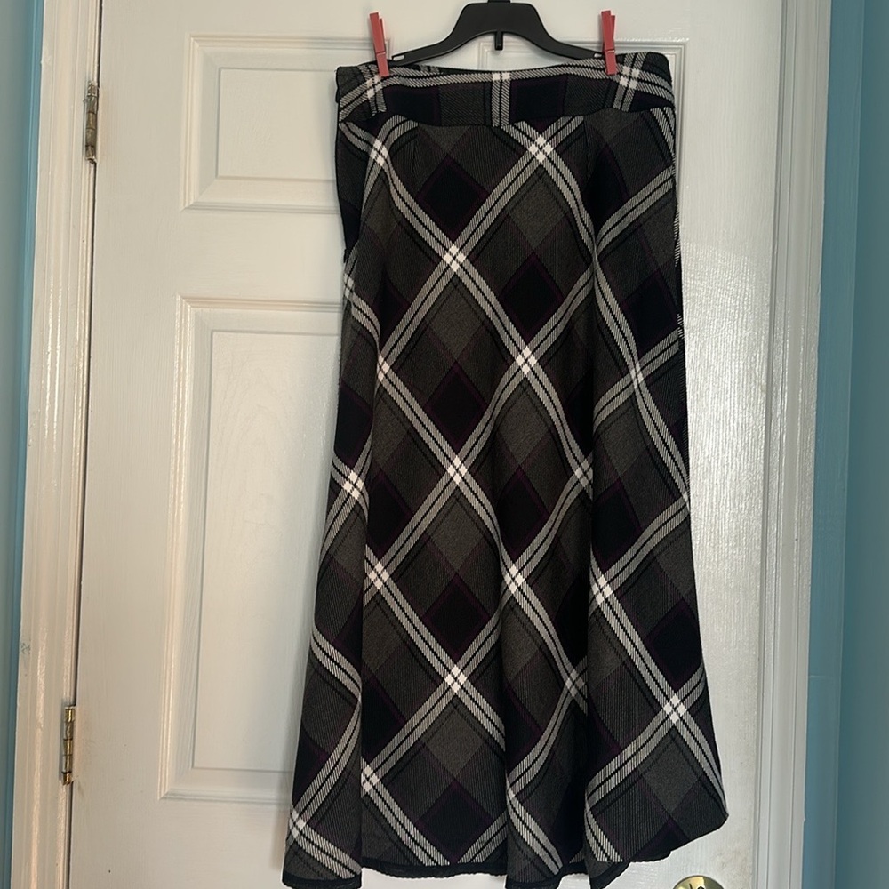 East 5th Black, purple, and White stripes Midi Pencil Skirt for women. size 12.